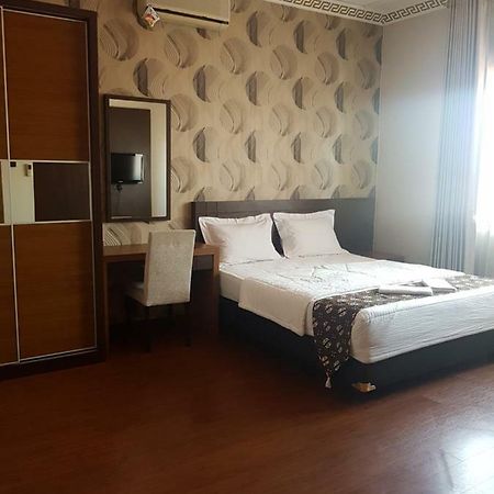 Ndalem Bintaran Hotel Yogyakarta Bagian luar foto